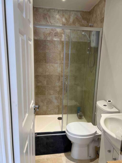 Newly Built Large Garden Ensuite Guest Studio Богемвуд Экстерьер фото