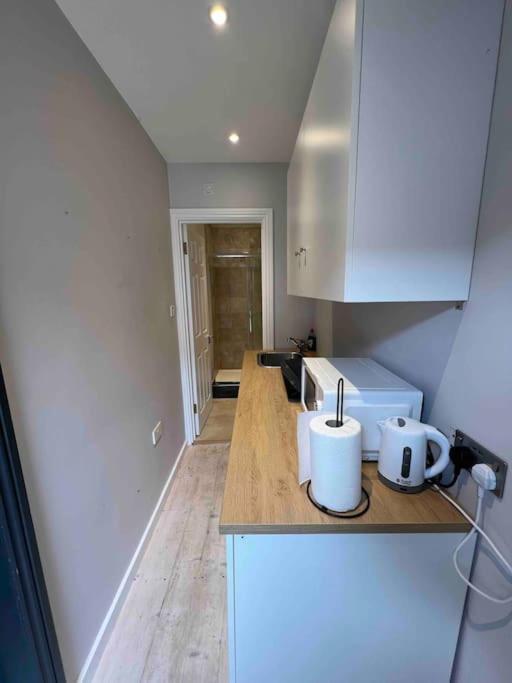 Newly Built Large Garden Ensuite Guest Studio Богемвуд Экстерьер фото