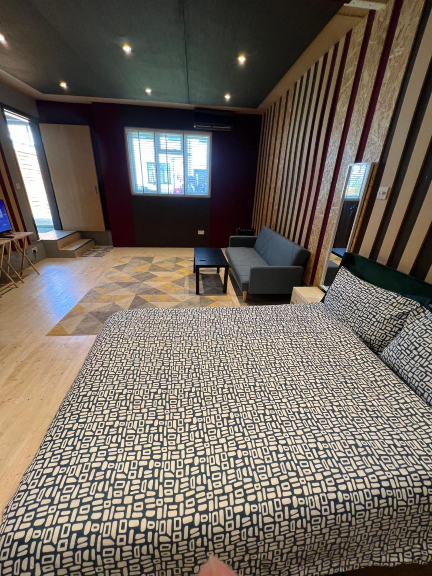 Newly Built Large Garden Ensuite Guest Studio Богемвуд Экстерьер фото